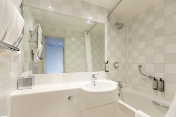 Holiday Inn Basildon, An Ihg Hotel