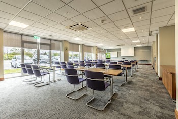 Holiday Inn Basildon, An Ihg Hotel