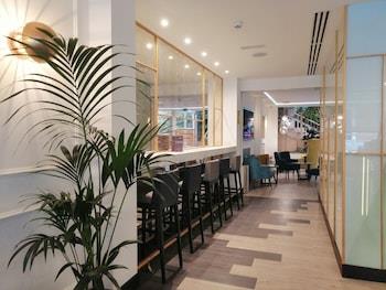 Hotel Gran Versalles