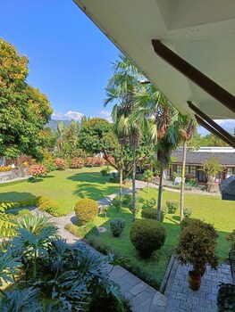Fish Tail Lodge