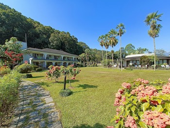 Fish Tail Lodge