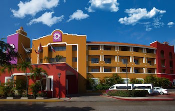 Adhara Hacienda Cancun