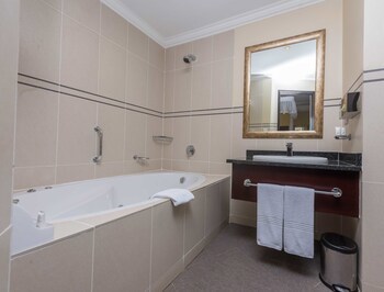 Sunbird Mount Soche Hotel
