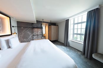 Wasserturm Hotel Cologne, Curio Collection By Hilton galeri fotoğrafı