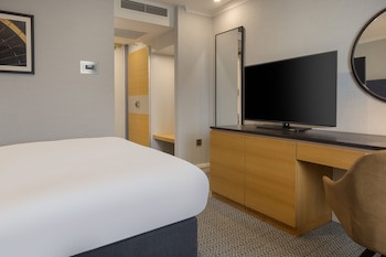 Doubletree By Hilton Manchester Airport