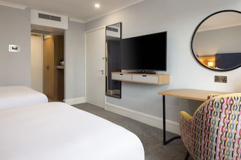 Doubletree By Hilton Manchester Airport