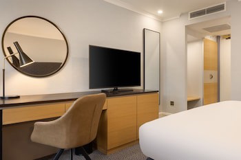 Doubletree By Hilton Manchester Airport