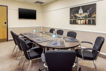 Doubletree By Hilton Manchester Airport