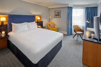 Doubletree By Hilton Manchester Airport