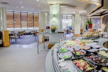 Doubletree By Hilton Manchester Airport