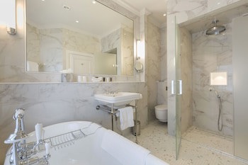Devonshire Arms Hotel & Spa