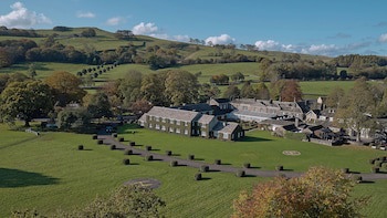Devonshire Arms Hotel & Spa