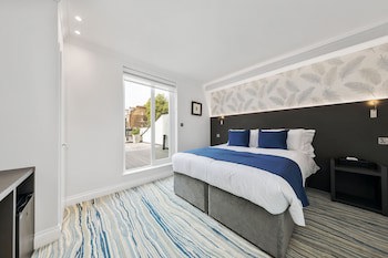 Commodore Hotel