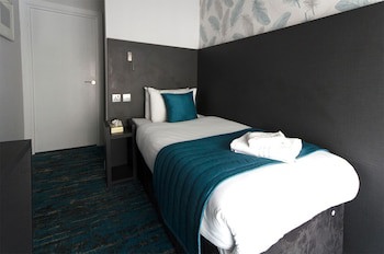 Commodore Hotel