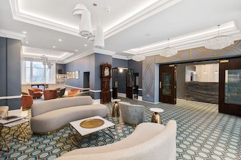 Commodore Hotel
