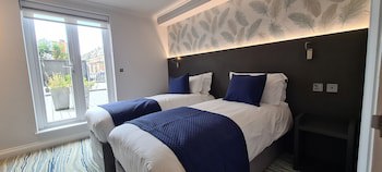 Commodore Hotel