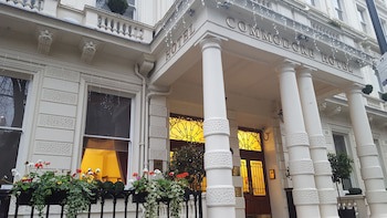 Commodore Hotel