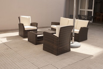 Hotel Rainha D. Amelia, Arts & Leisure