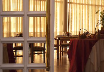 Hotel Rainha D. Amelia, Arts & Leisure