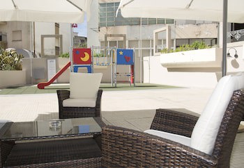 Hotel Rainha D. Amelia, Arts & Leisure