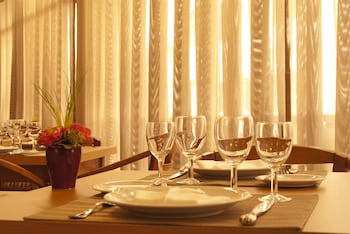 Hotel Rainha D. Amelia, Arts & Leisure