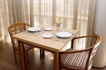 Hotel Rainha D. Amelia, Arts & Leisure