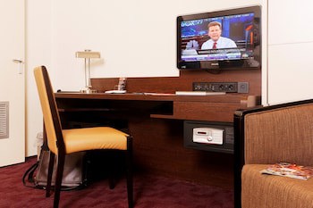 Best Western Dam Square Inn
