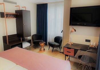 Best Western Dam Square Inn