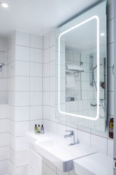 Mercure Telford Centre Hotel