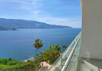 Fiesta Americana  Acapulco Villas