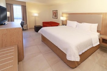 Hampton Inn By Hilton Monterrey-Airport