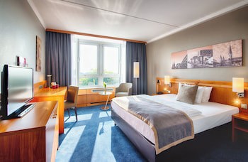 Leonardo Hotel Koln Bonn Airport