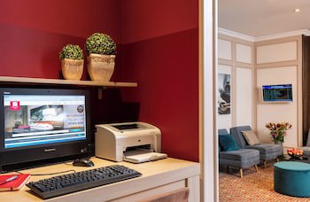 Leonardo Hotel Koln Bonn Airport fotoğrafı