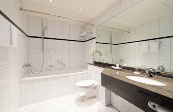 Leonardo Hotel Koln Bonn Airport galeri fotoğrafı