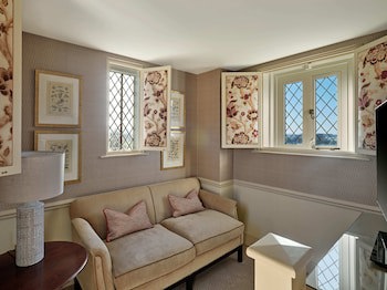 Ellenborough Park