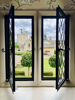 Ellenborough Park