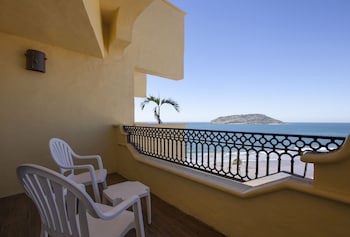 Royal Villas Resort