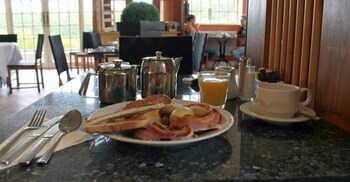 Gomersal Park Hotel
