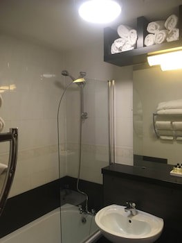 Gomersal Park Hotel