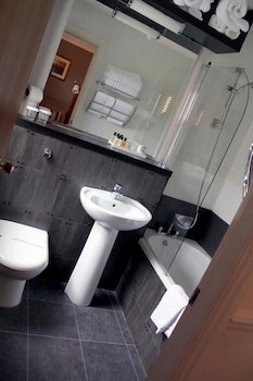 Gomersal Park Hotel