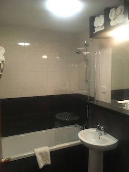 Gomersal Park Hotel