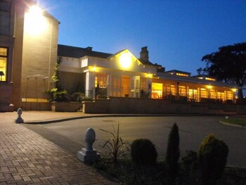 Gomersal Park Hotel