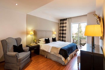 Best Western Plus Embassy Hotel