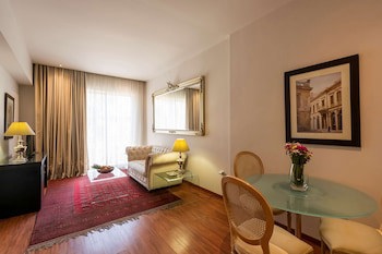 Best Western Plus Embassy Hotel