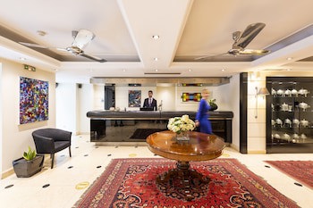 Best Western Plus Embassy Hotel