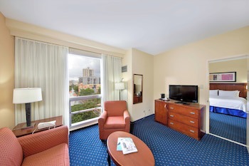 Courtyard By Marriott San Juan Miramar