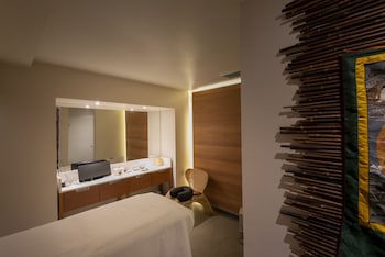 Hotel Director Vitacura
