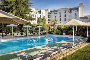 Rogner Hotel Tirana