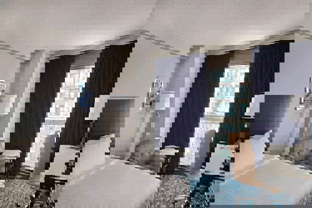 Chelsea Hotel, Toronto