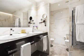 Eurostars Hotel Real